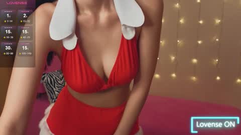 Naomi online show from 12-16-25, 04:17