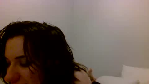 Snapshot of heyitspiper chatting on 02-26-25, 06:32 Piper online show from 02-26-25, 06:32