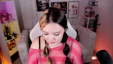 Snapshot of heymarybaby chatting on 09-17-25, 05:53 Amazing Mary  online show from 09-17-25, 05:53