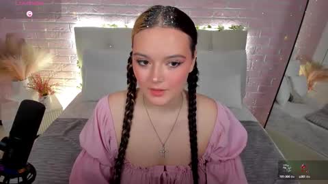 Snapshot of heymarybaby chatting on 09-19-25, 05:09 Amazing Mary  online show from 09-19-25, 05:09