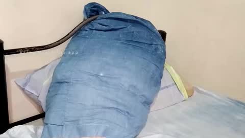 Snapshot of heynotfound chatting on 10-02-25, 04:30 xd online show from 10-02-25, 04:30