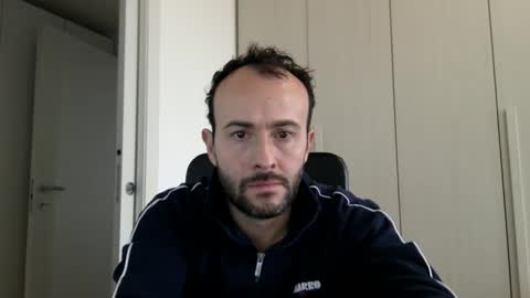 Snapshot of hhombre chatting on 01-13-26, 12:54 hhombre online show from 01-13-26, 12:54