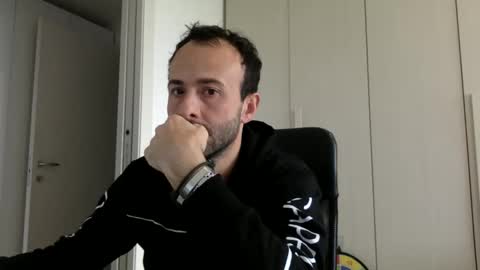 Snapshot of hhombre chatting on 05-06-26, 07:24 hhombre online show from 05-06-26, 07:24