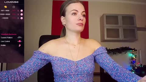 Lina online show from 01-24-25, 09:49