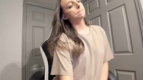 Paige online show from 12-31-24, 02:19