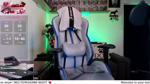 Snapshot of hi_im_rachel_ chatting on 01-22-25, 02:59 Call me Rachel... online show from 01-22-25, 02:59