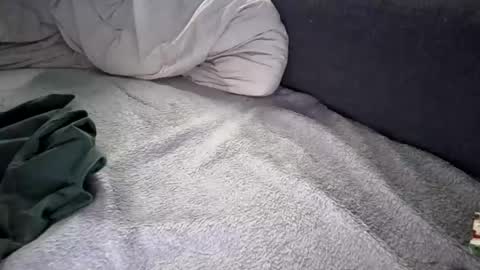 Hicks online show from 04-05-26, 05:43