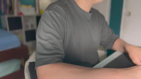 Snapshot of hideki_kawaki chatting on 03-08-25, 01:28 Hideki Kawaki online show from 03-08-25, 01:28