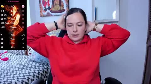 Snapshot of hidianapaola chatting on 05-12-26, 07:00 Diana online show from 05-12-26, 07:00