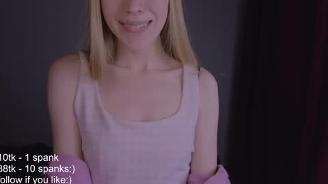 Snapshot of hihi_im_chloe chatting on 01-25-25, 12:06 Chloe online show from 01-25-25, 12:06