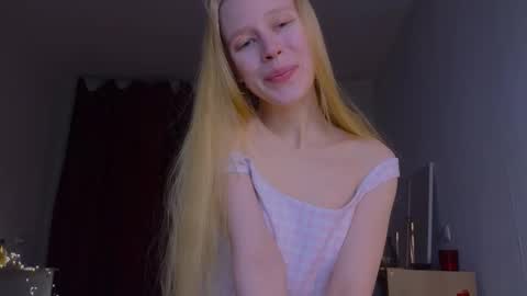 Chloe online show from 11-26-25, 11:50