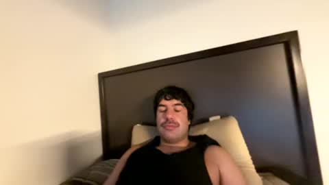 Snapshot of hiifiiive chatting on 06-11-26, 01:27 hiifiiive online show from 06-11-26, 01:27