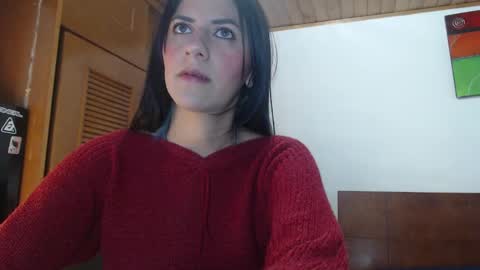 hilaril18 online show from 02-09-25, 12:28