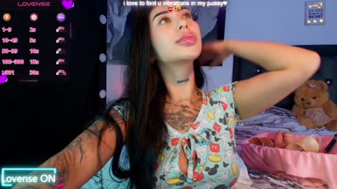Snapshot of hilary_jones_22 chatting on 01-19-25, 10:49 LUNA new account  FOLLOW ME online show from 01-19-25, 10:49