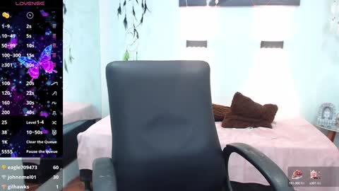 H I L A R Y online show from 01-26-25, 05:56