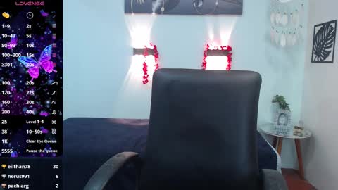 H I L A R Y online show from 03-12-25, 09:55