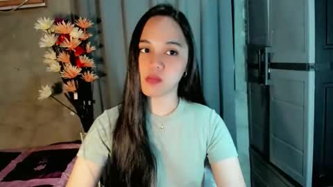 hilarymolly online show from 02-10-26, 10:36