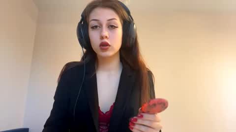 Hi Im Elizabeth online show from 10-11-25, 06:12