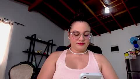 Snapshot of hillary_12 chatting on 11-03-25, 03:13 Miranda online show from 11-03-25, 03:13