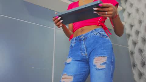  Hillary  online show from 09-21-25, 03:19