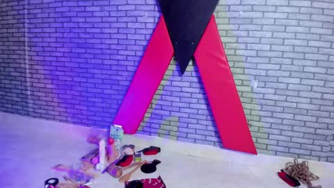 Hillary  online show from 04-23-26, 12:29