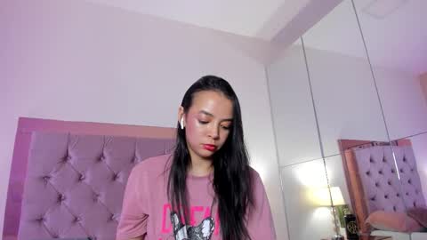 Hillary online show from 11-27-25, 03:08