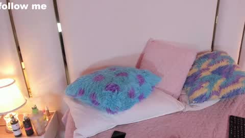 Hillary online show from 02-21-25, 10:48