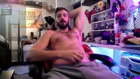 Snapshot of himbojake chatting on 11-11-25, 02:33 Jake Apton online show from 11-11-25, 02:33