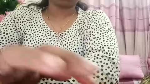 himuhimu22 online show from 02-01-25, 03:18