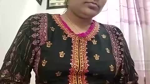 himuhimu22 online show from 12-21-25, 04:30