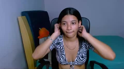 Snapshot of hinata_9 chatting on 03-04-26, 07:20 0600AM-1100AM - online show from 03-04-26, 07:20