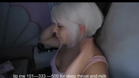 hinata_dolly online show from 11-13-25, 10:25