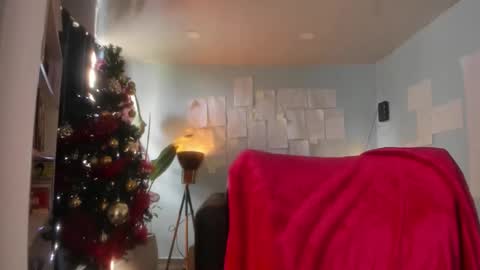 Snapshot of hinnata69 chatting on 11-19-25, 05:02 Hinnata online show from 11-19-25, 05:02