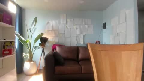 Snapshot of hinnata69 chatting on 11-30-25, 06:12 Hinnata online show from 11-30-25, 06:12