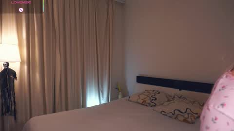 Snapshot of hip_hop_baby chatting on 11-10-25, 02:32 Leya Day Mary Night PvT Open online show from 11-10-25, 02:32