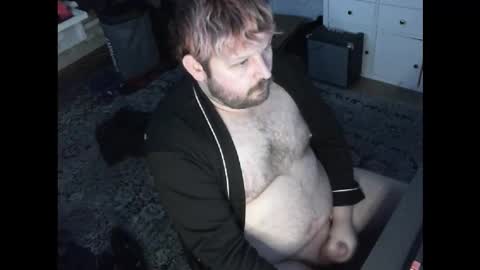 hipguy91 online show from 11-22-25, 07:46