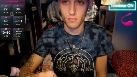 Snapshot of hippie_luver chatting on 04-13-26, 05:57 hippie_luver online show from 04-13-26, 05:57