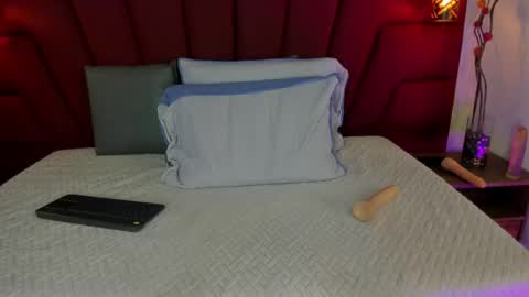 Hisoka online show from 09-19-25, 05:46