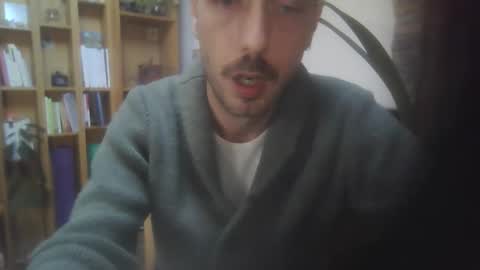 Snapshot of hitmenoww chatting on 11-08-25, 09:53 hitmenoww online show from 11-08-25, 09:53