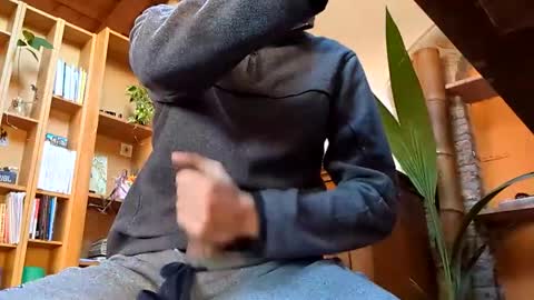 Snapshot of hitmenoww chatting on 11-23-25, 09:20 hitmenoww online show from 11-23-25, 09:20