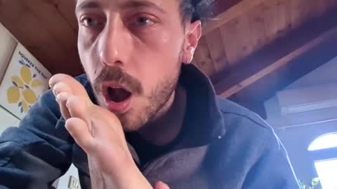 Snapshot of hitmenoww chatting on 03-10-26, 07:13 hitmenoww online show from 03-10-26, 07:13