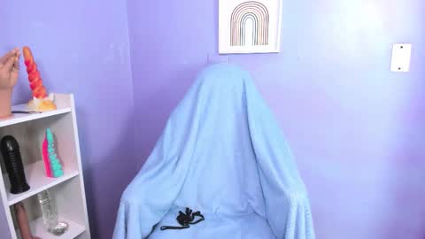 hiyakasudere_ online show from 09-17-25, 07:26