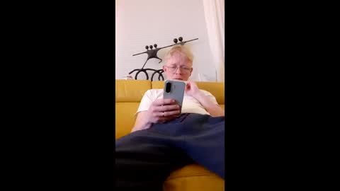 hoddermodder262716 online show from 04-11-26, 10:58