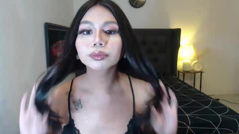 hoe_freesia online show from 05-02-26, 04:23