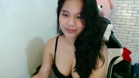 Snapshot of hoelyzhuxinn chatting on 03-05-26, 02:24 Zhuxinn3 online show from 03-05-26, 02:24