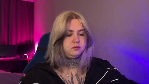 Snapshot of hoffmanite chatting on 04-05-26, 02:09 hoffmanite online show from 04-05-26, 02:09