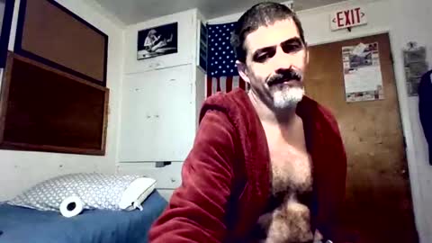 hoglegg99384194 online show from 10-15-25, 08:58