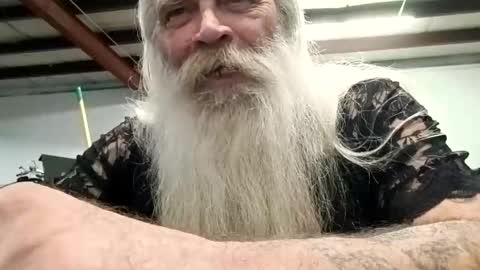 Hogschlong63 online show from 10-26-25, 08:37