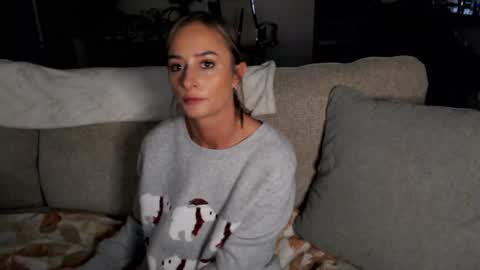 Holi Hurricane online show from 12-20-24, 04:20