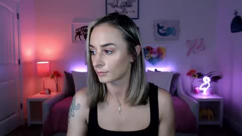 Holi Hurricane online show from 02-12-25, 04:44